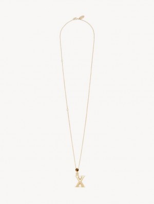 Collares Chloe Alphabet With Pendant Doradas | CHE-SR14332