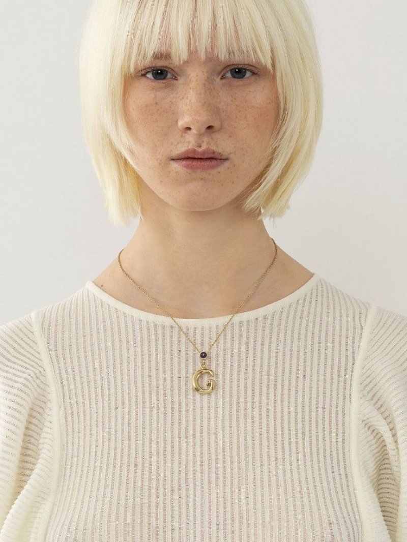 Collares Chloe Alphabet With Pendant Doradas | CHE-SR14349